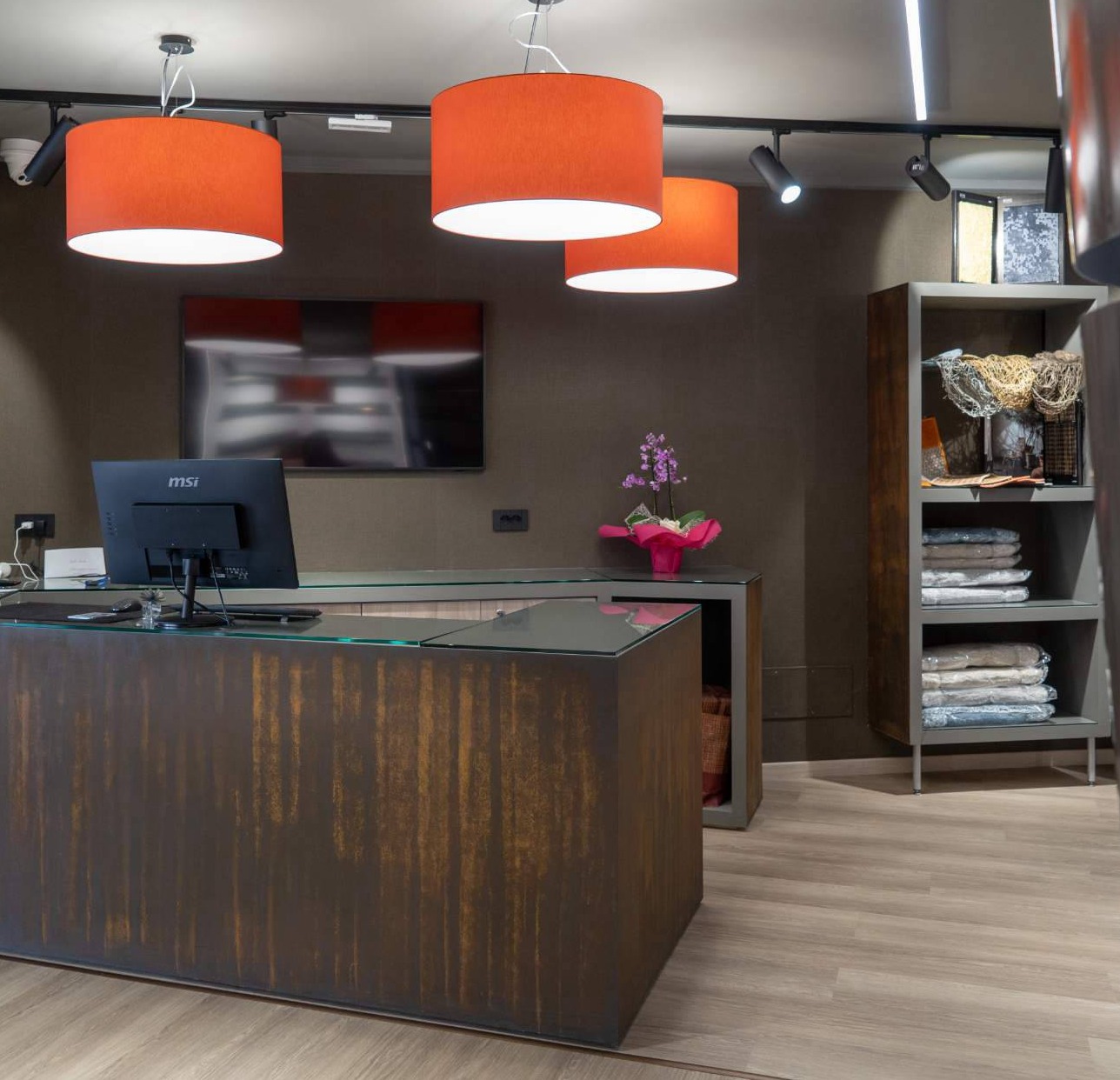 Tendaggi - *dove* *cosa* *azione*